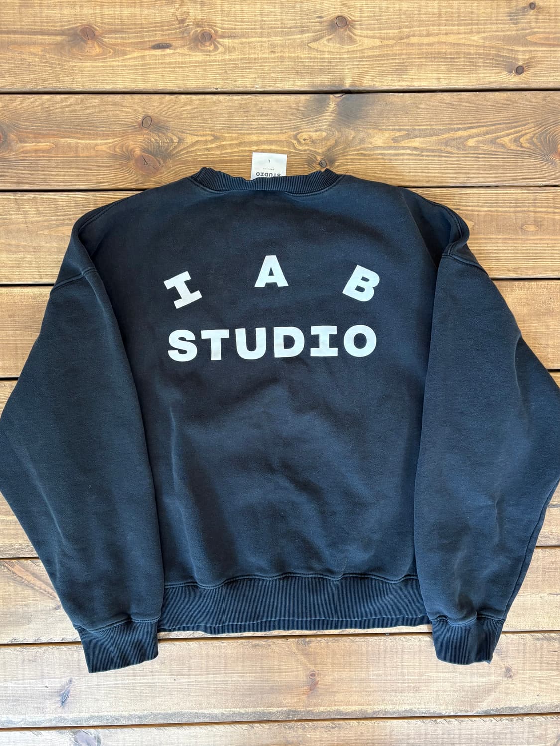 IAB 블랙 맨투맨 상품이미지6