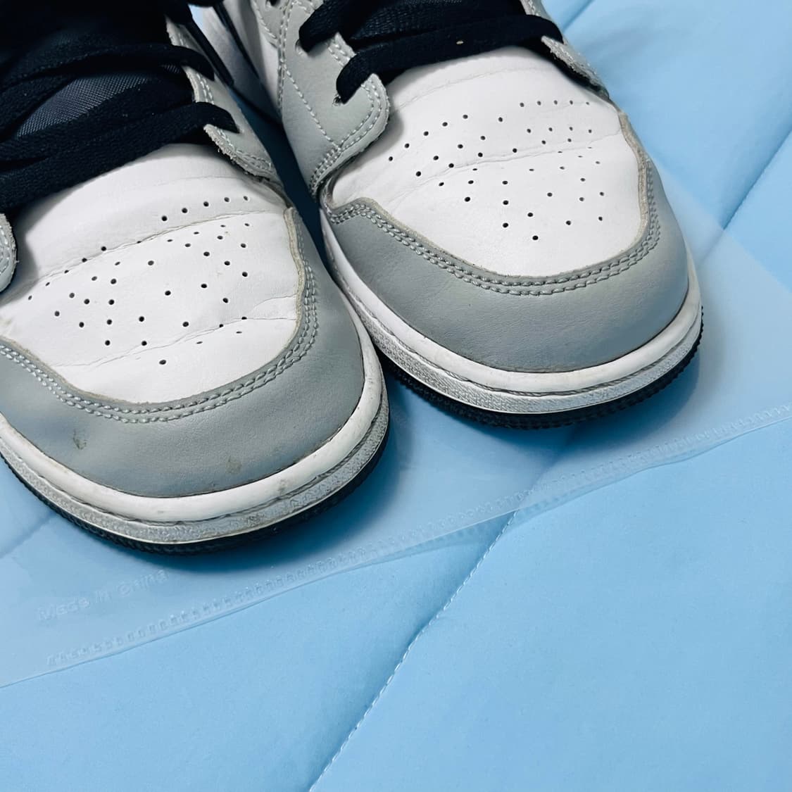 나이키 조던1 라이트 스모크 그레이GS 로우 스니커즈 상품이미지2