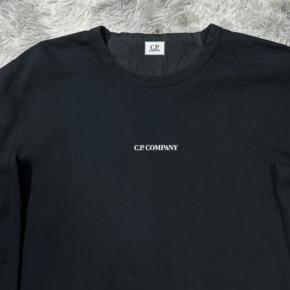 cp컴퍼니 블랙 맨투맨 XL 상품이미지2