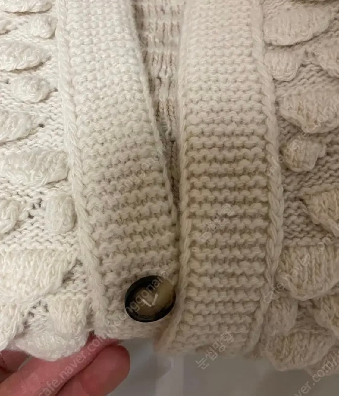 [미개봉 새상품] 보테가베네타 피쉬스케일 울가디건 베이지 Large 상품이미지8