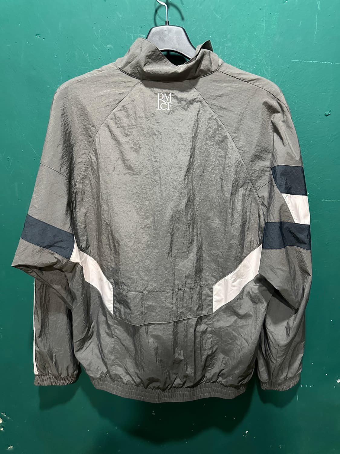 아디다스 레알마드리드 바람막이 실측100 상품이미지4