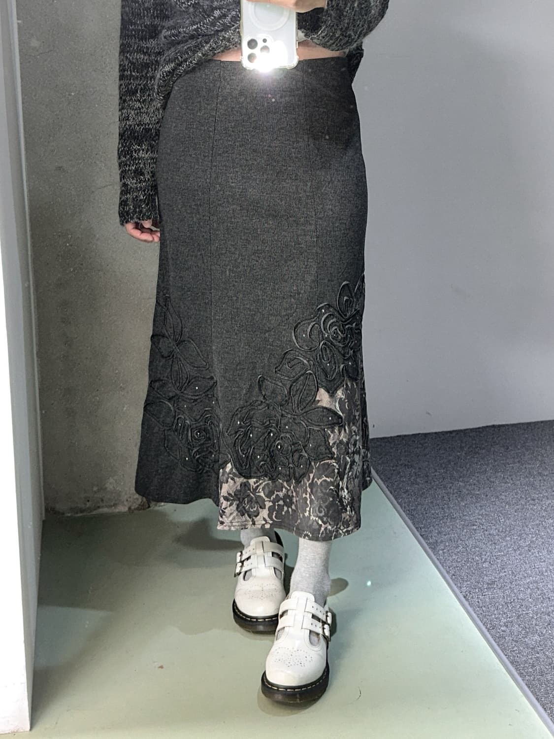 gray flower applique skirt 상품이미지4