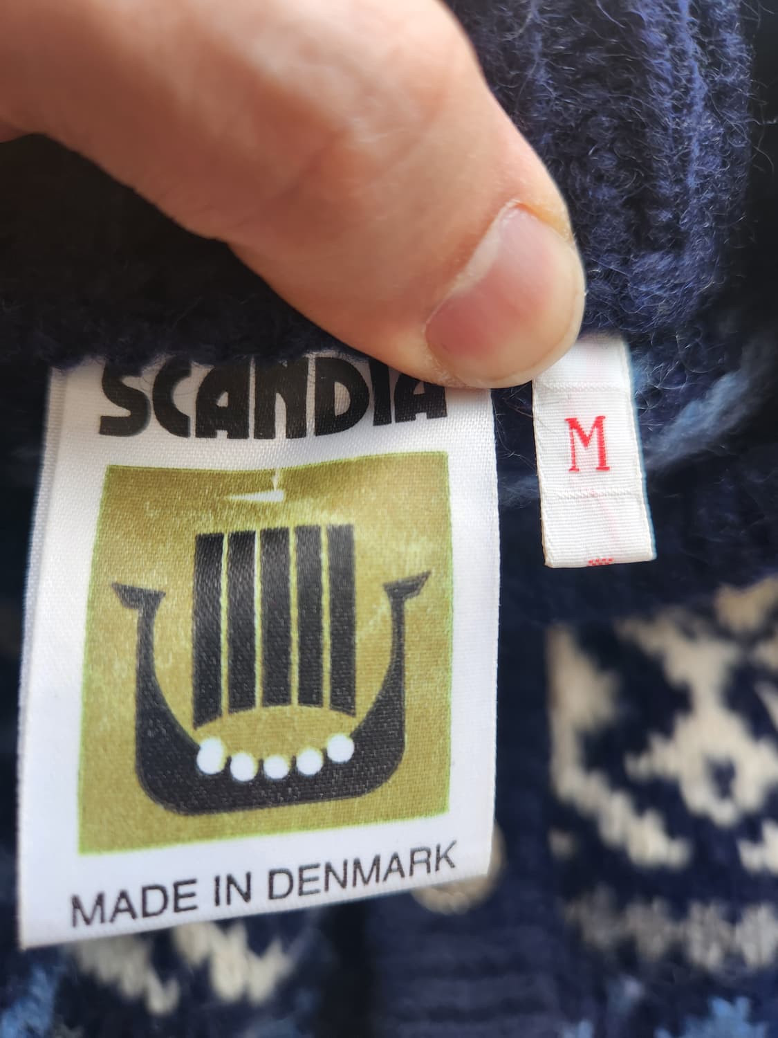 Scandia(Made in Denmark) 노르딕 패턴 울 가디건 M 상품이미지2