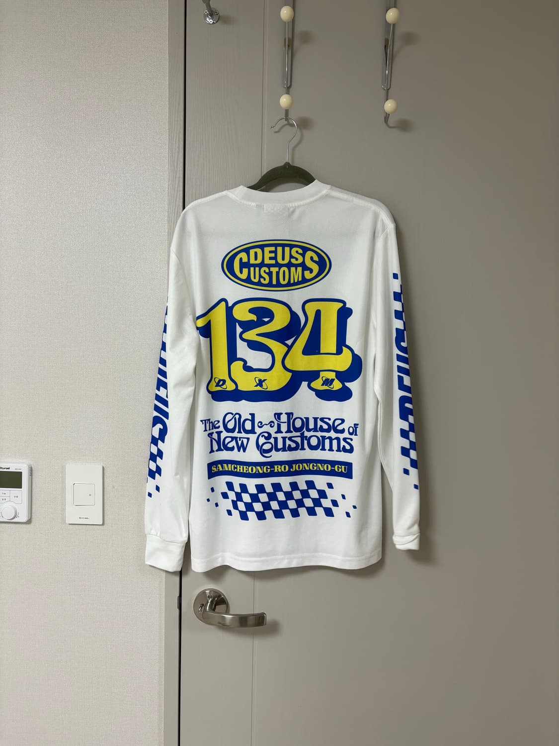 데우스 엑스 마키나 긴팔티 S 리미티드 에디션 상품이미지3