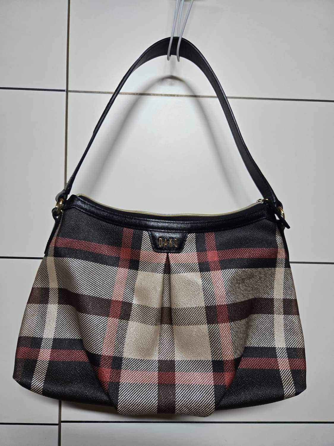 닥스  시그니처 체크패턴 호보 미듐 가죽 숄더백(새상품 컨디션) 상품이미지1