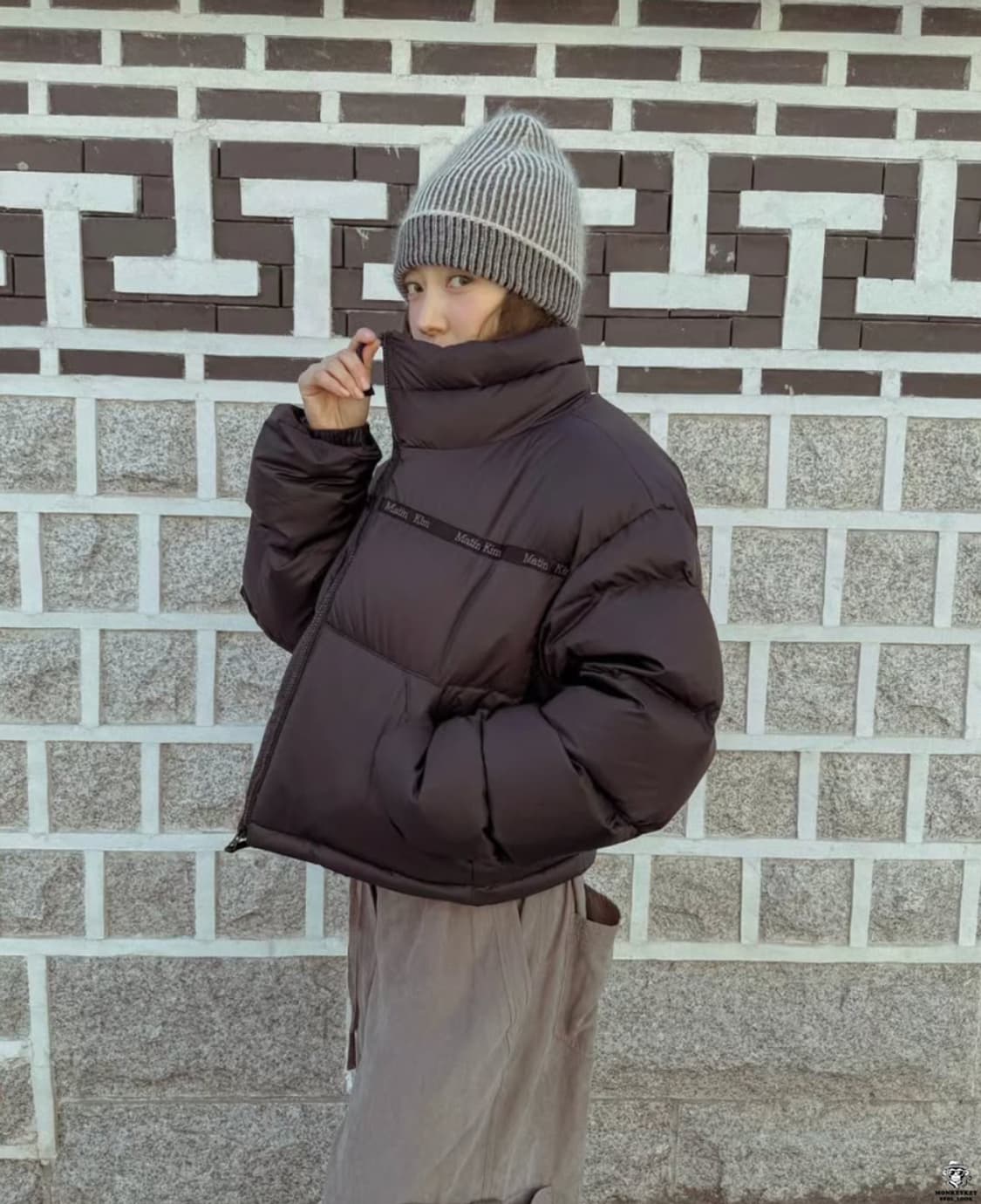 마뗑킴 테이핑 푸퍼 다운 패딩 블랙 상품이미지2