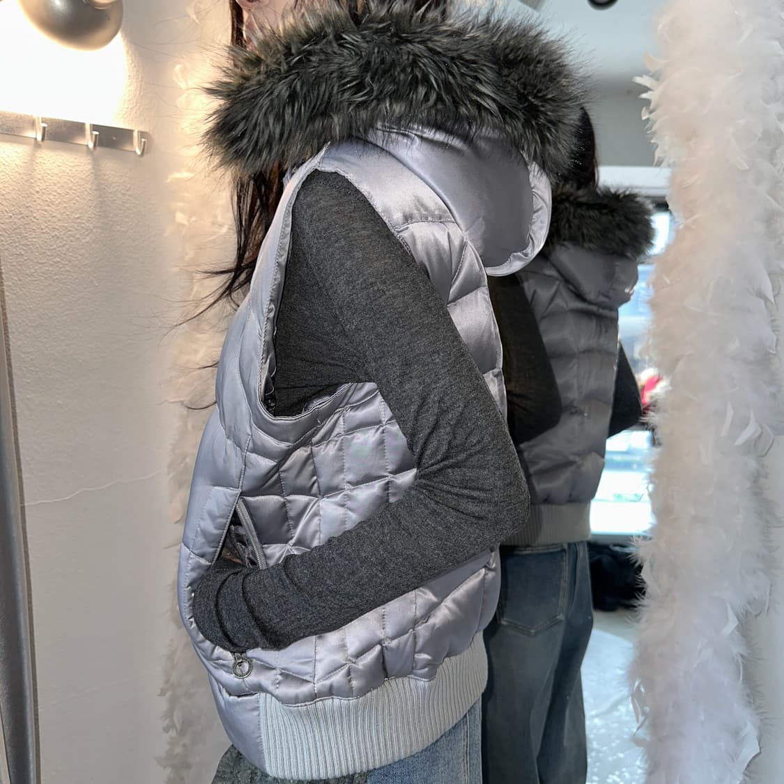 2000s 빈티지 노스페이스 실버 퍼 크롭 패딩 베스트 상품이미지7