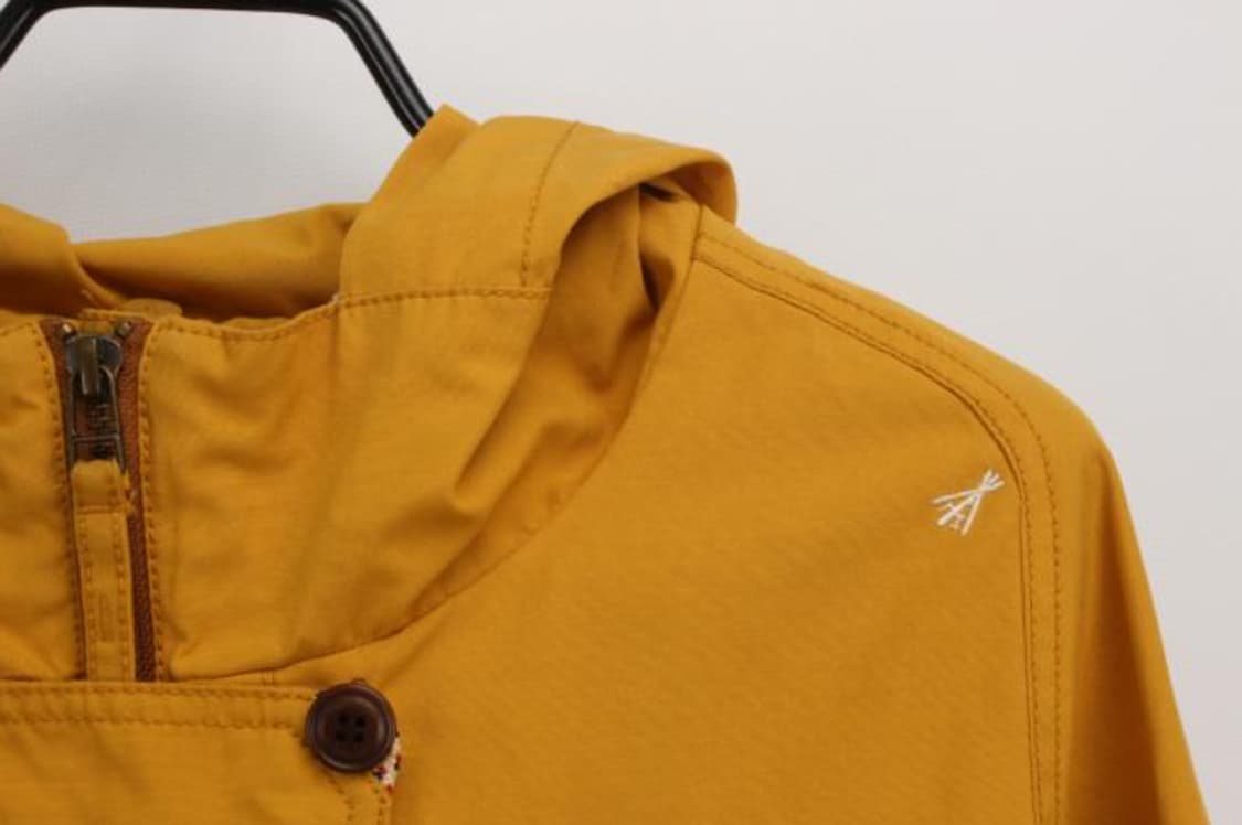 썰스데이아일랜드 바람막이 상품이미지2