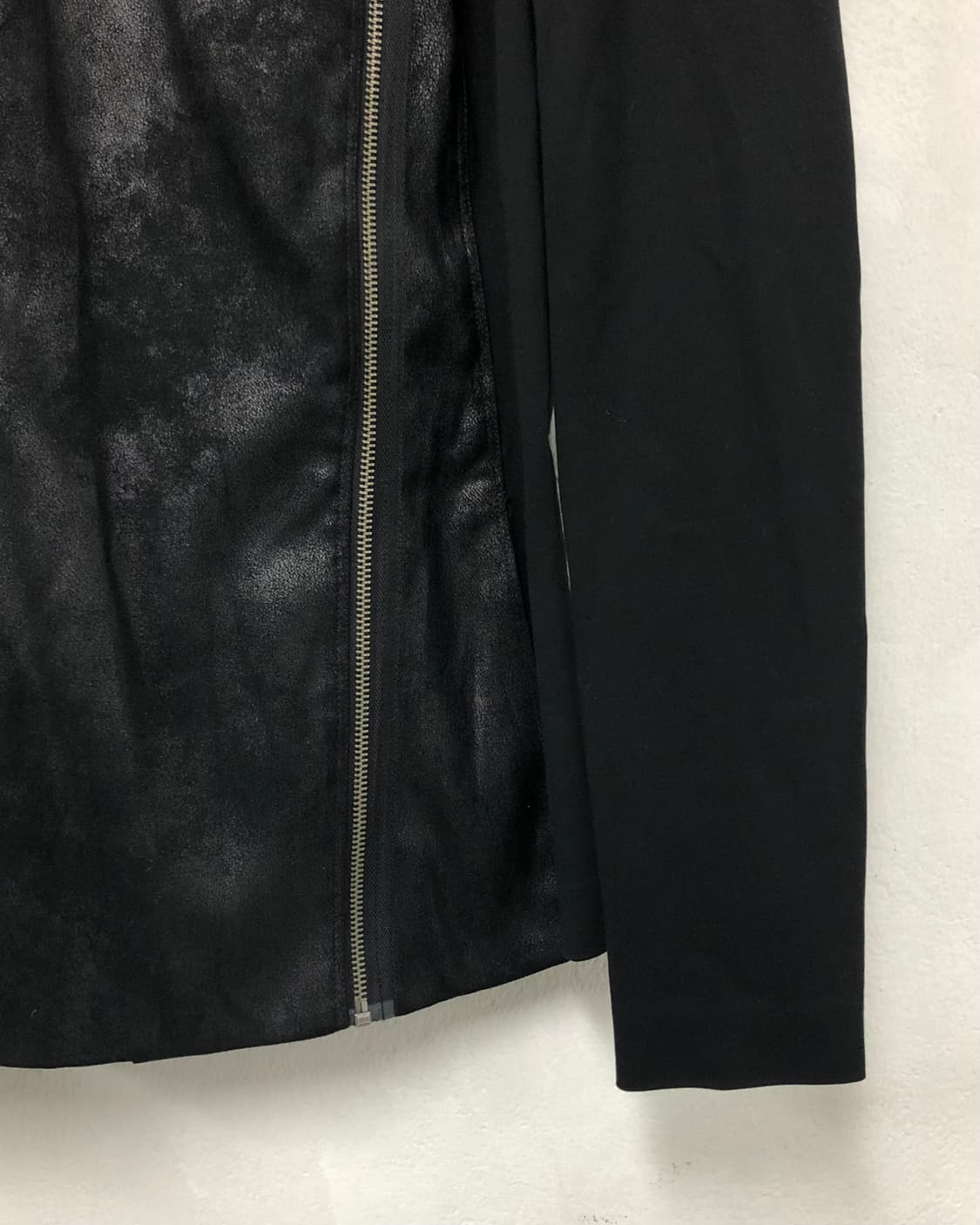 Armani High Neck Asymmetrical Zip Up 상품이미지3