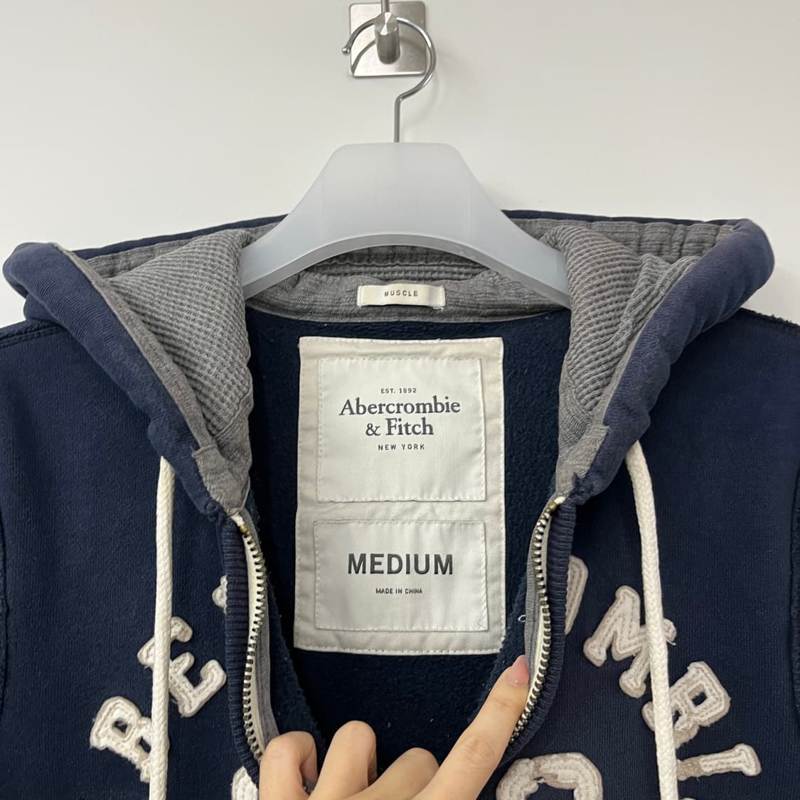 아베크롬비 자수로고 네이비 후드집업 상품이미지6