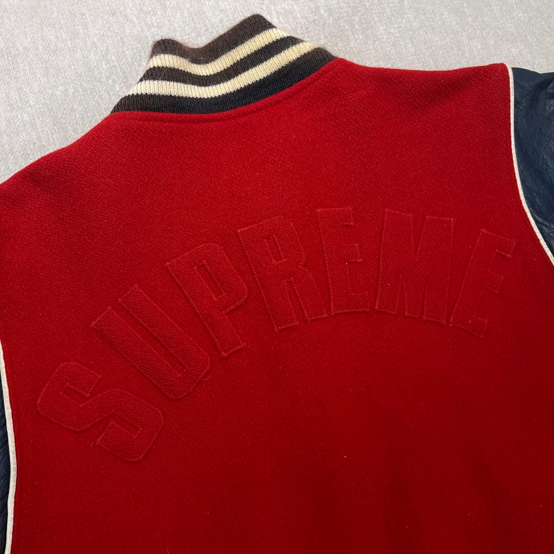 100 슈프림 02s 뉴욕 울 바시티 자켓 상품이미지5