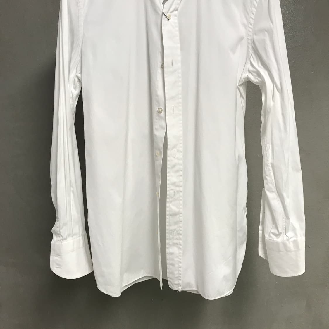 톰포드 화이트 셔츠 40/15 상품이미지3