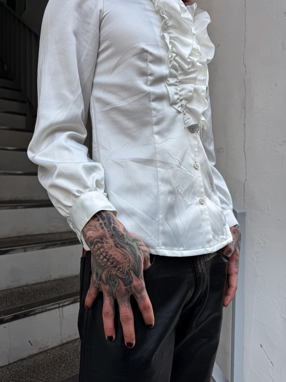 Frill White Blouse 상품이미지3