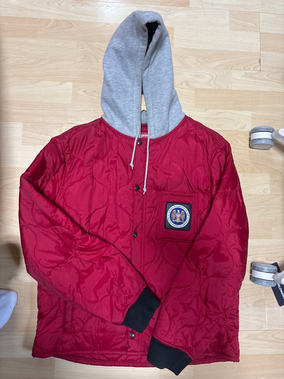 슈프림 퀼티드 라이너 후드 자켓 SUPREME HOODED JACKET 상품이미지1