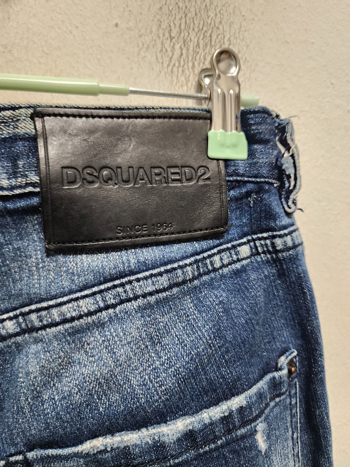 디스퀘어드2 2중지퍼 데미지 청바지 상품이미지4
