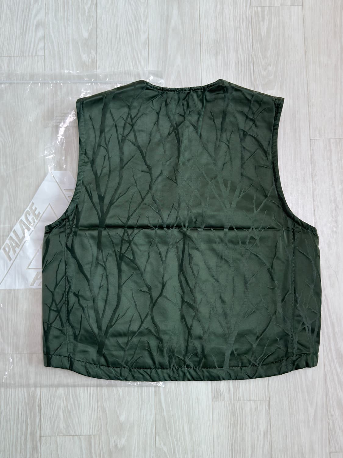 (새상품)Palace x Porter 콜라보 베스트 올리브 S 팝니다 상품이미지2