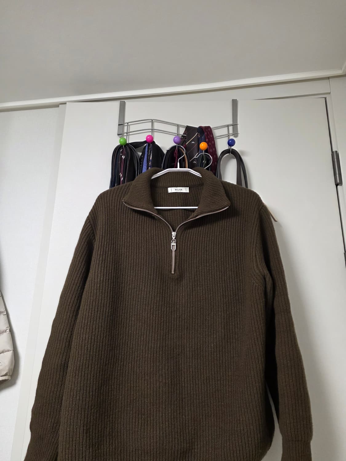 벨리에 하프집업 반집업 니트 M 사이즈 상품이미지1