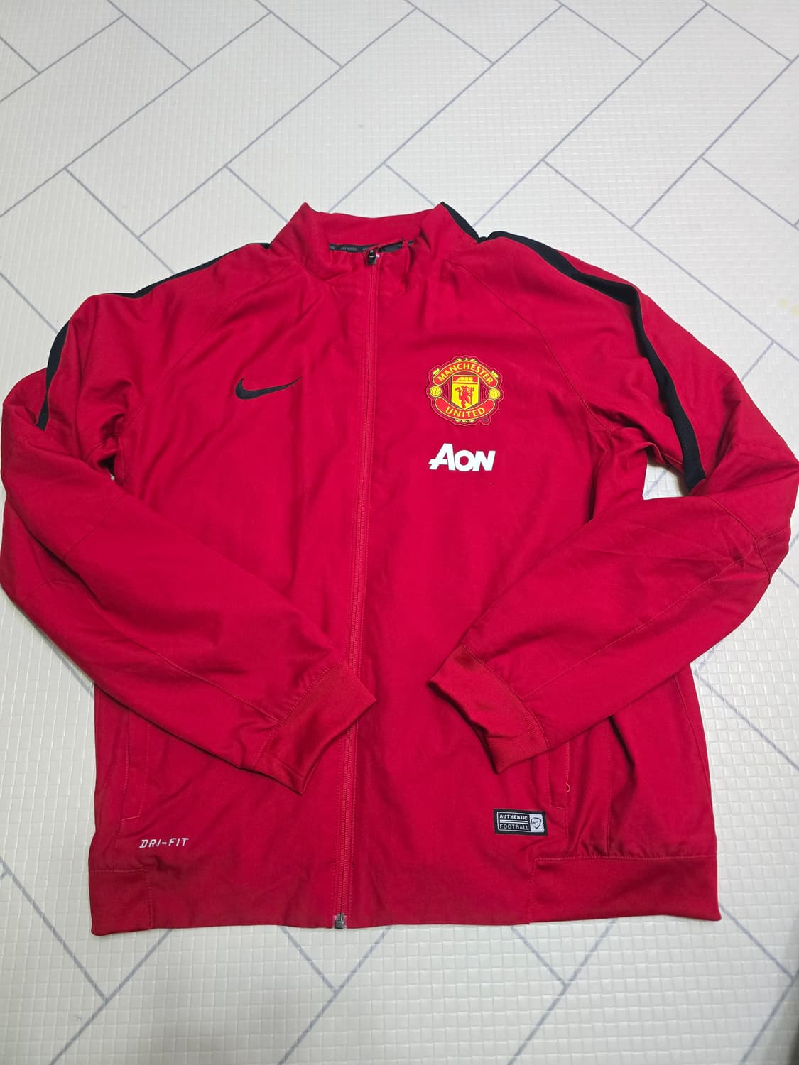 나이키 맨유 자켓 상품이미지1