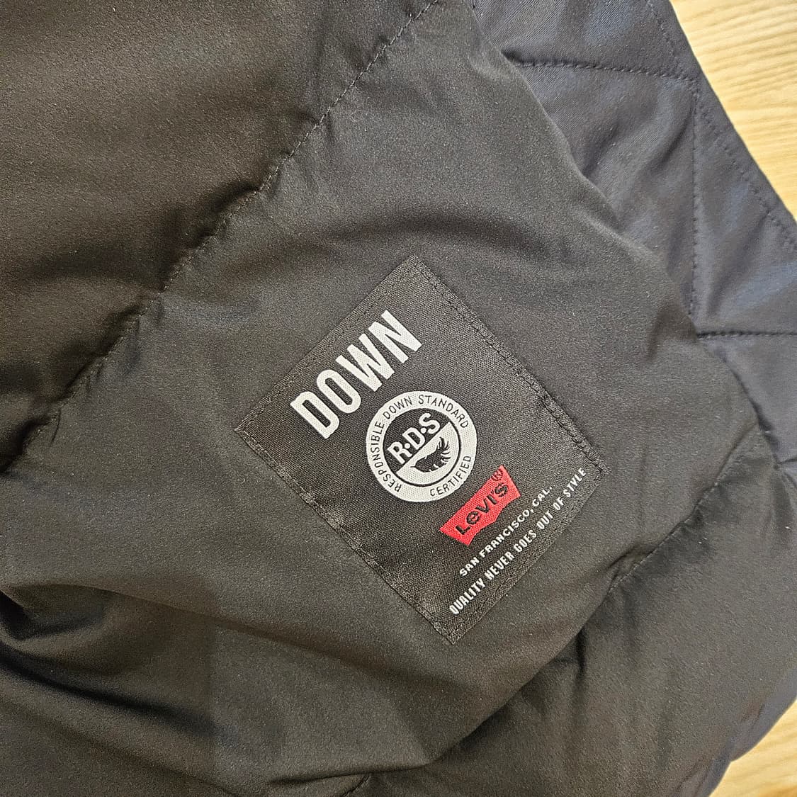 리바이스 후드 퍼 패딩M 상품이미지3