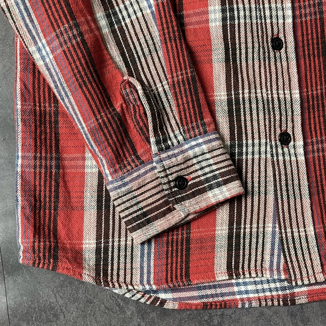 AVIREX 아비렉스 빈티지 레드 플랩 포켓 체크 코튼 셔츠 상품이미지4