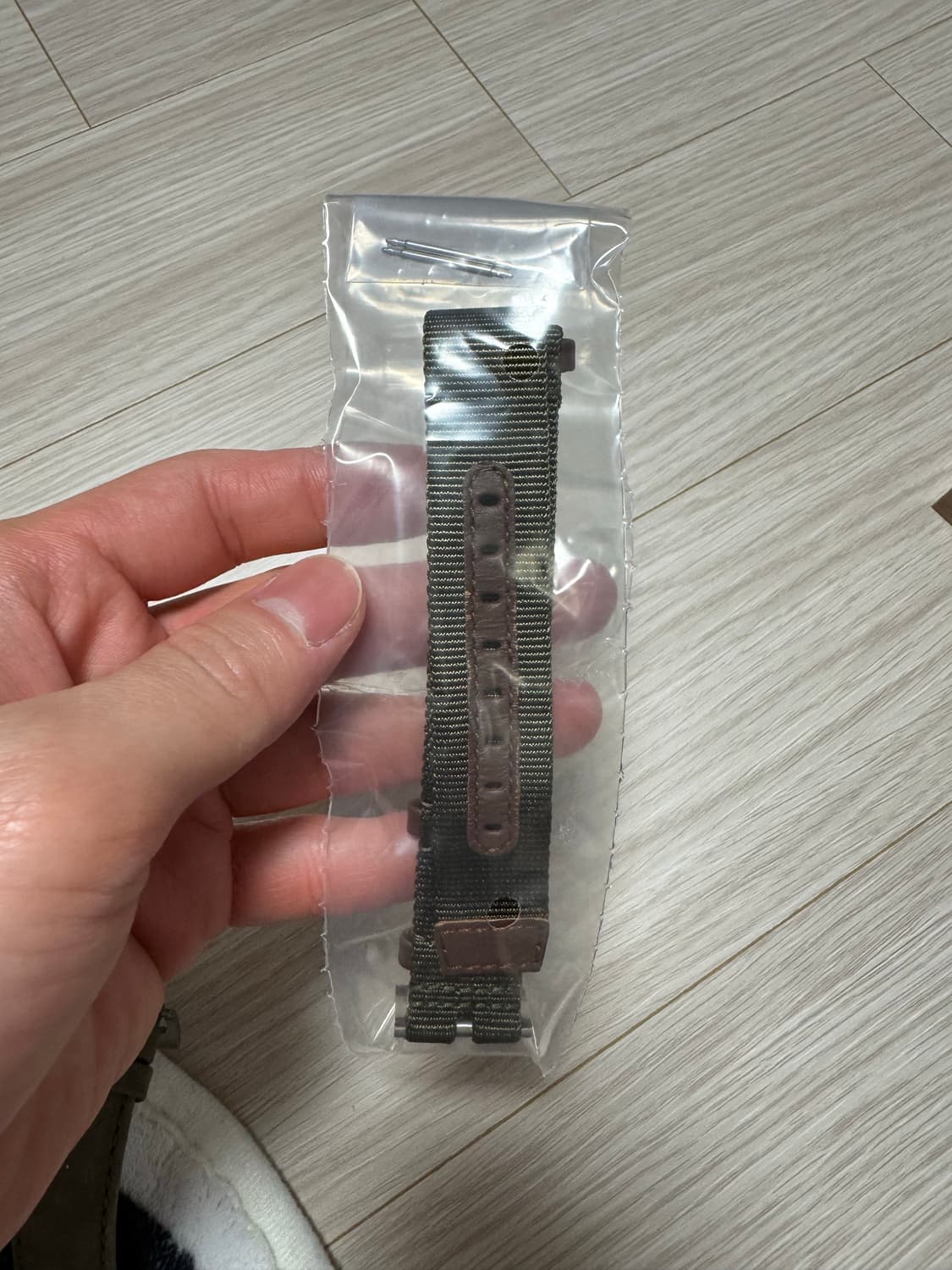 해밀턴 카키 필드 티타늄 오토 38mm 블랙 팝니다. 상품이미지5