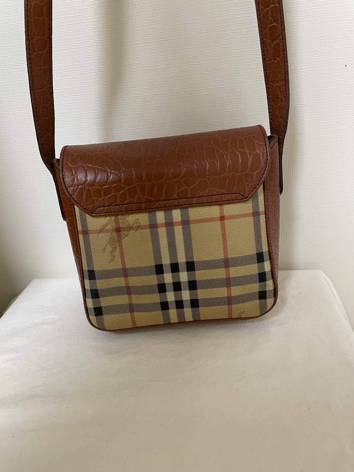 버버리정품 노바체크 미니크로스백 상품이미지4