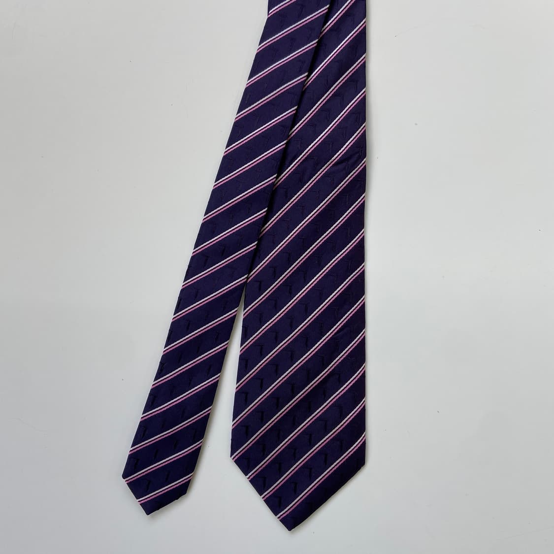 트루사르디(trussardi) 정품 명품 넥타이8.3cm 상품이미지1