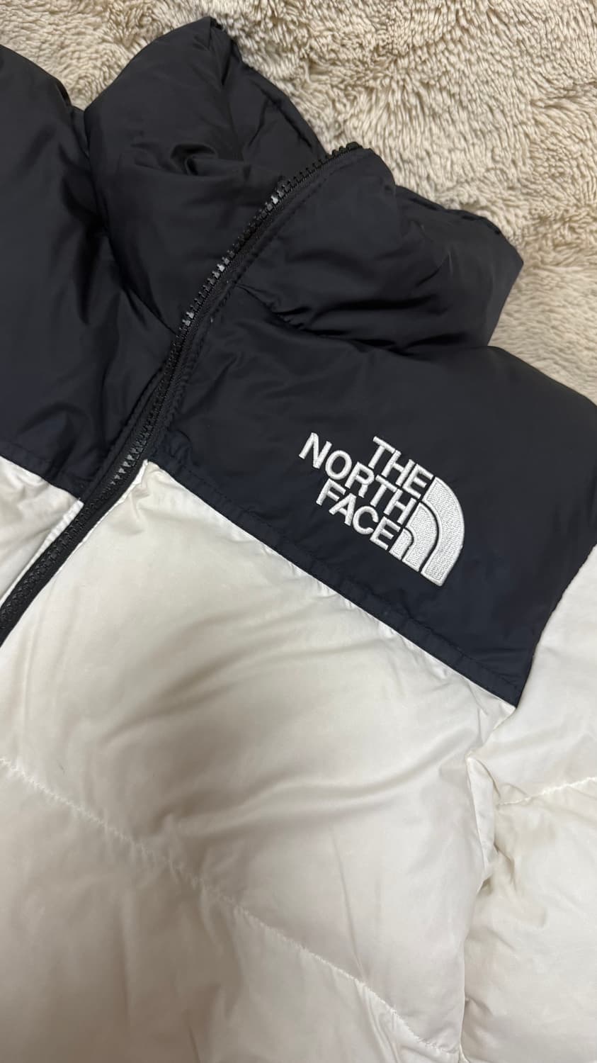 노스페이스 눕시 화이트 패딩 상품이미지1