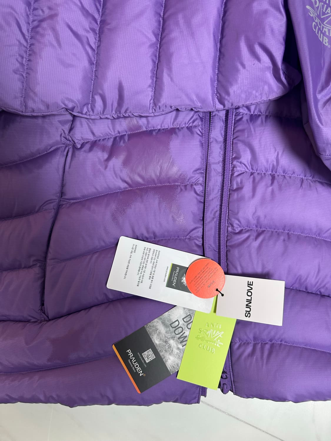 Sunlove tour 썬러브 투어x안티 소셜 경량 패딩 M 상품이미지6