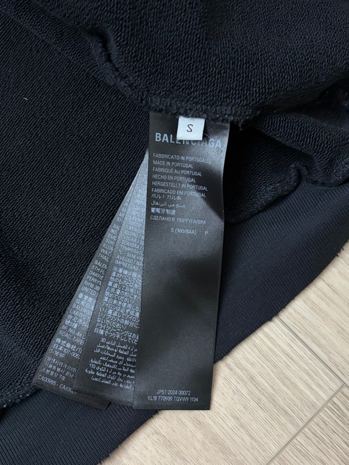 발렌시아가 버닝 유니티 후드집업 블랙  상품이미지2