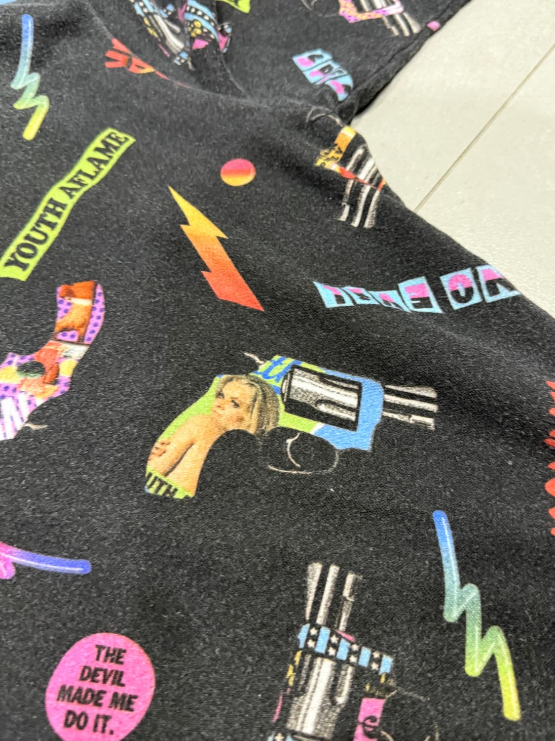 히스테릭 글래머 총 무늬 패턴 후드 집업 자켓 상품이미지4