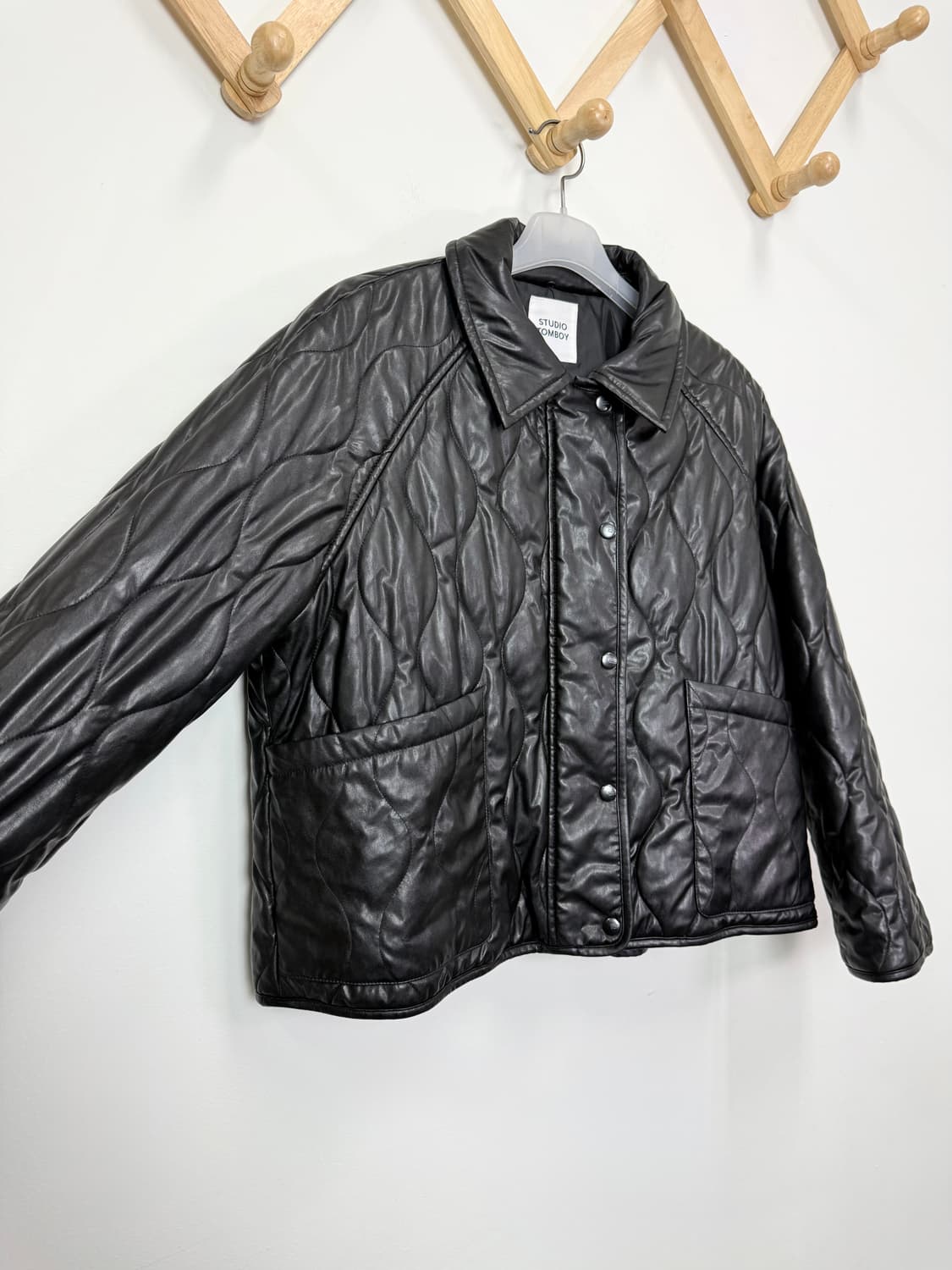 스튜디오톰보이 퀄팅 레더자켓 23년도 상품이미지3