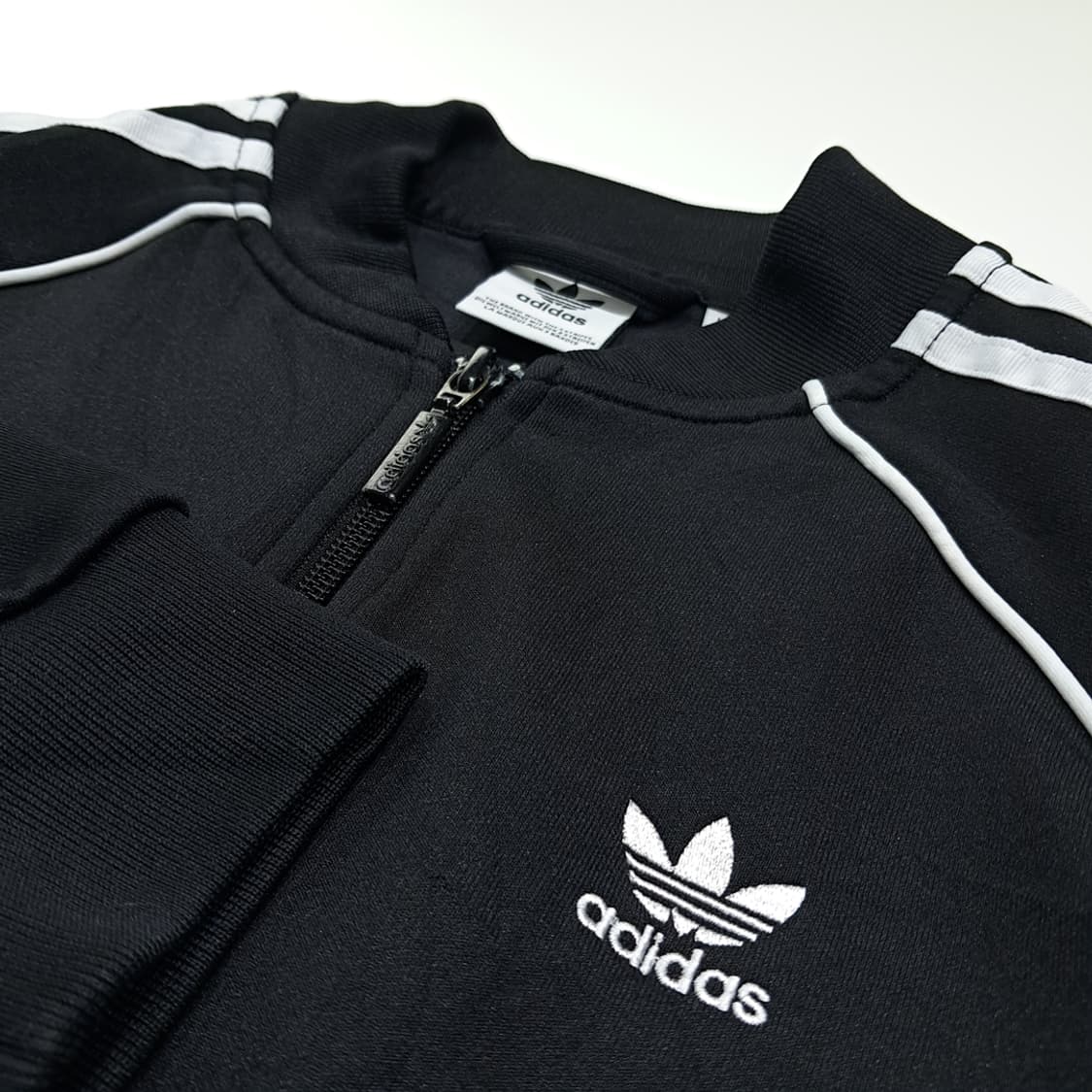 CK128 S 아디다스 트리코트 삼선 파이핑 블랙 집업 자켓 상품이미지4