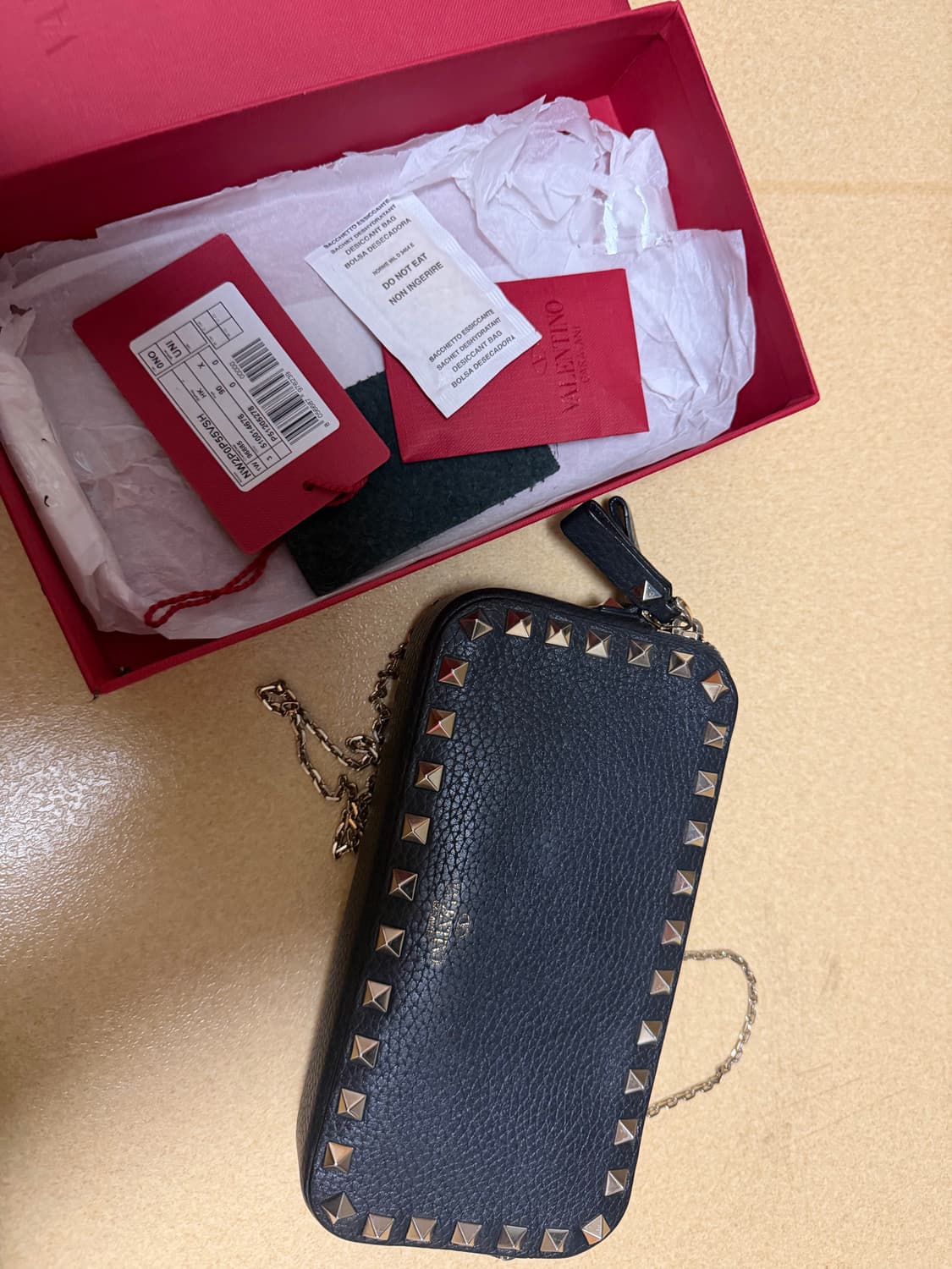 발렌티노 락스터드 크로스 체인백 상품이미지7