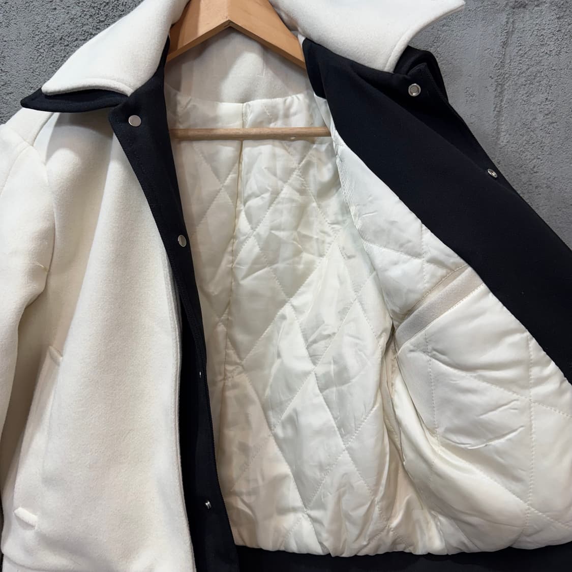 블랙 포인트 화이트 캐주얼 자켓 (M)   상품이미지6