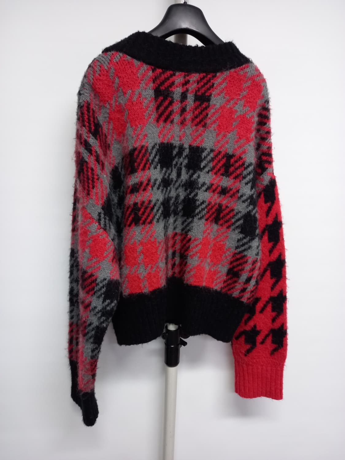 비비안웨스트우드 춘추동 울 루즈박시핏 가디건 S 55-77 상품이미지6