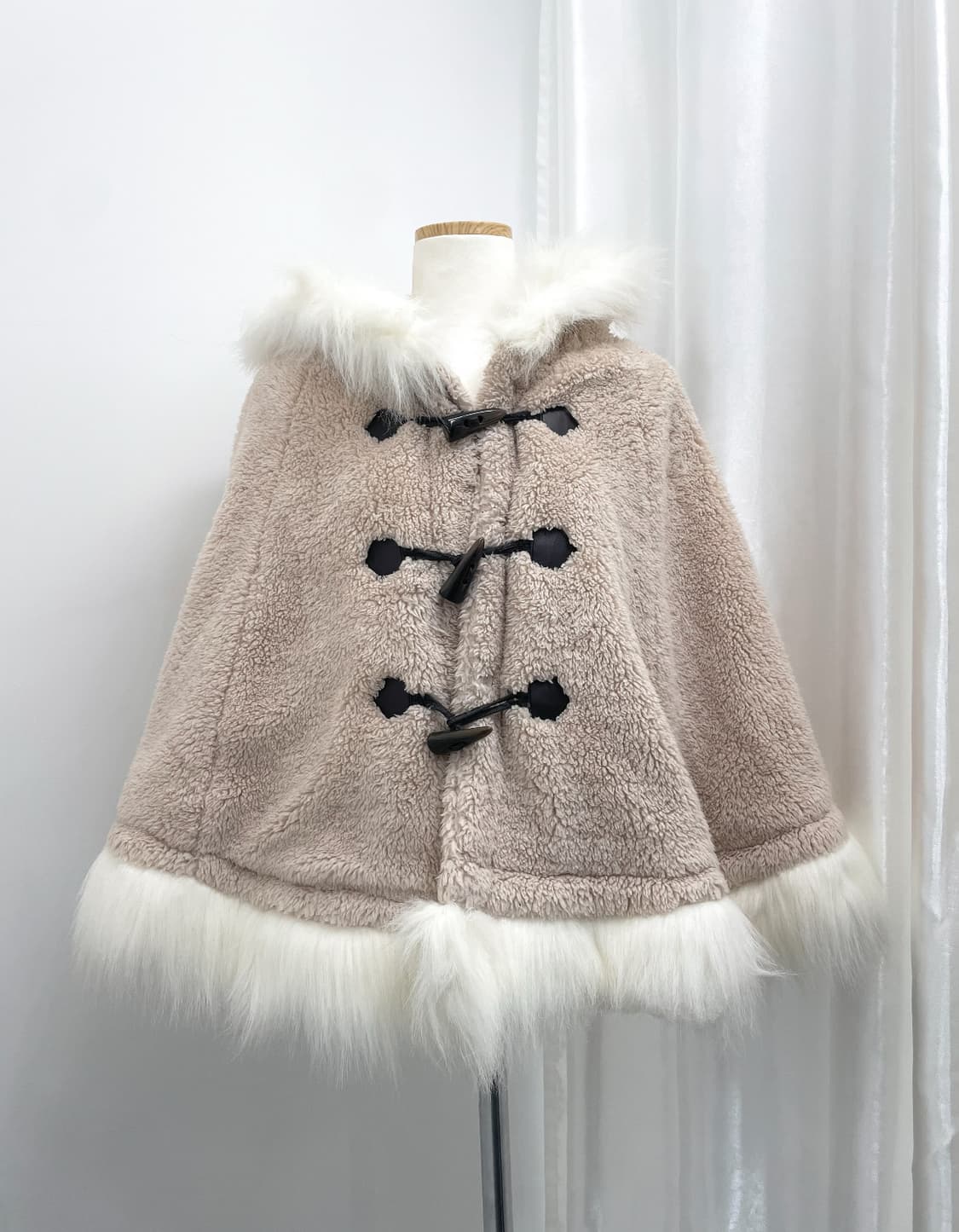 COLZA 달천 모리 퍼 케이프  상품이미지1