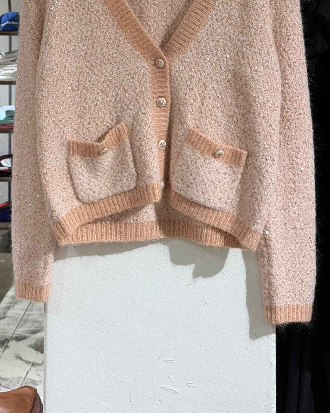 마쥬 핑크 스팽글 브이넥 가디건 상품이미지5