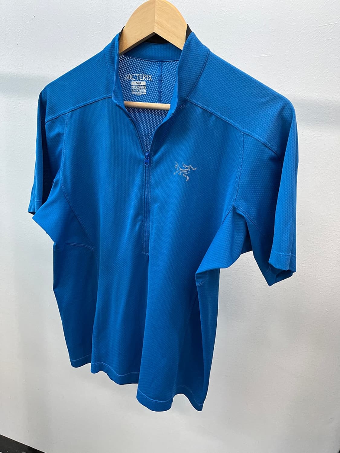 95) 아크테릭스 반집업 기능성티  상품이미지1