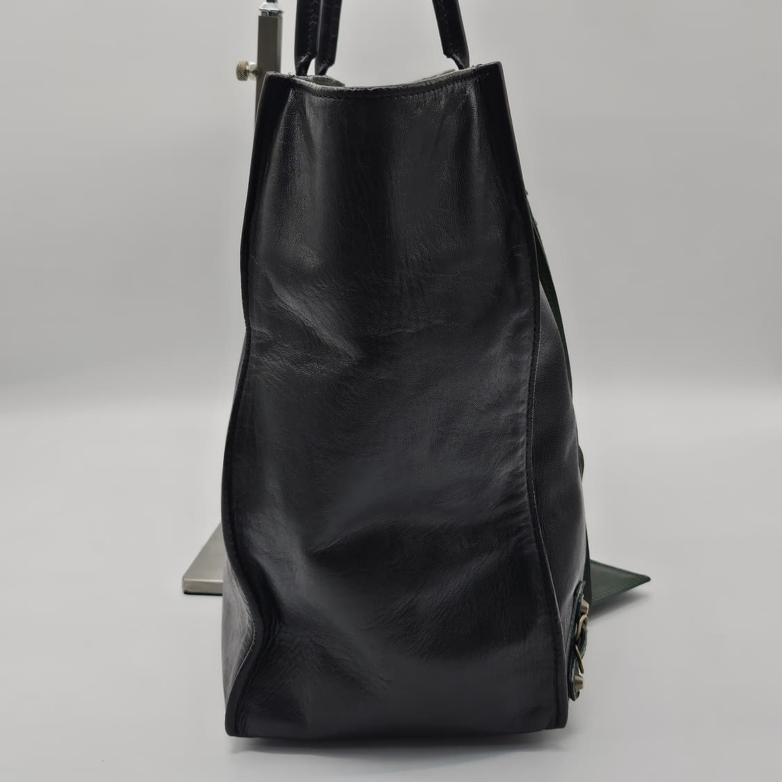 정품 발렌시아가 파피에르 올드 토트백 상품이미지4