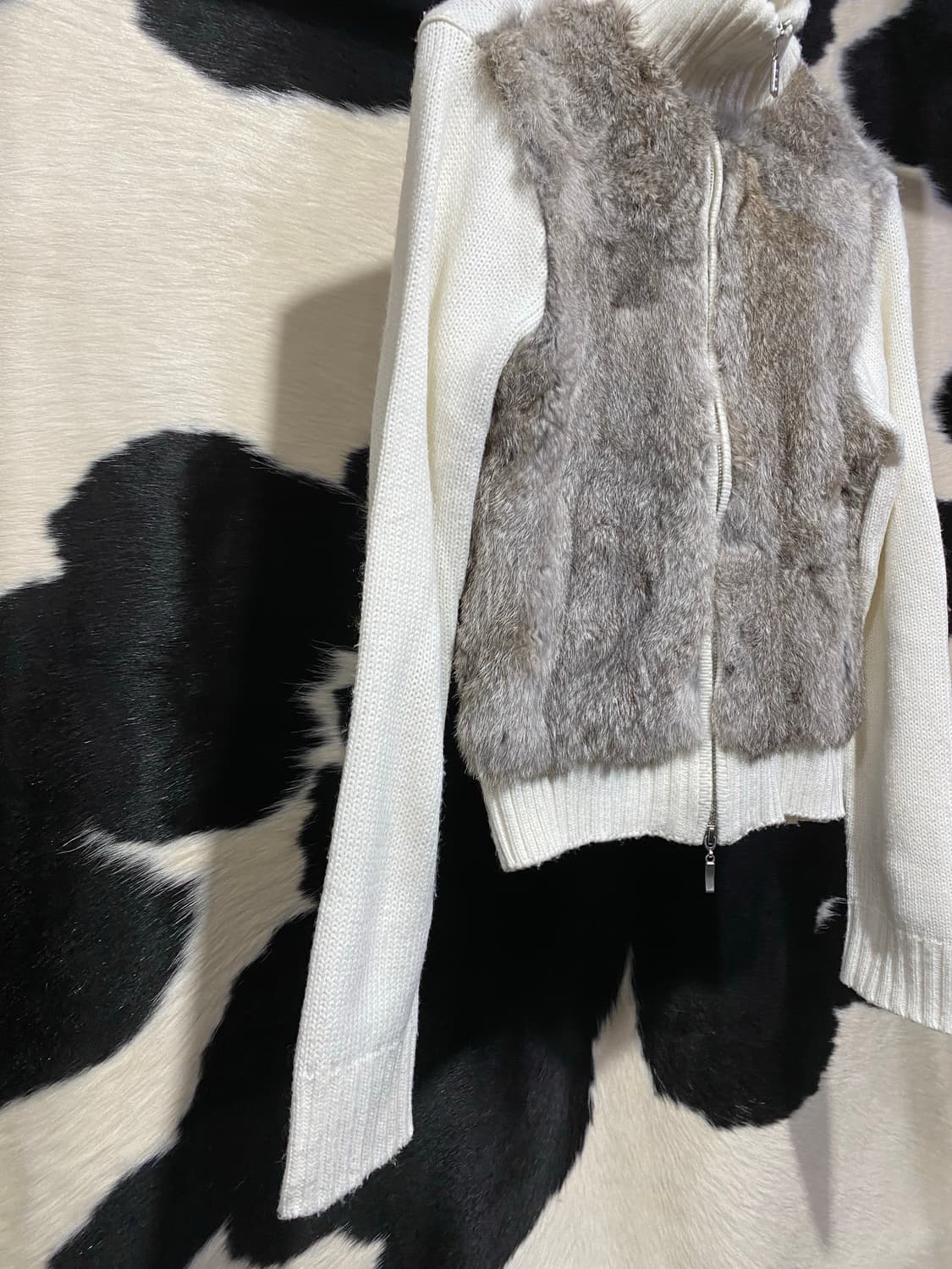 Putielal 퍼 배색 니트집업 상품이미지3