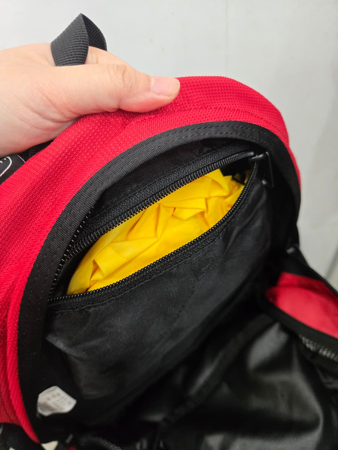 사이즈27L,택있는 새상품)) BLACK YAK 블랙야크 등산 백팩 가방 상품이미지6