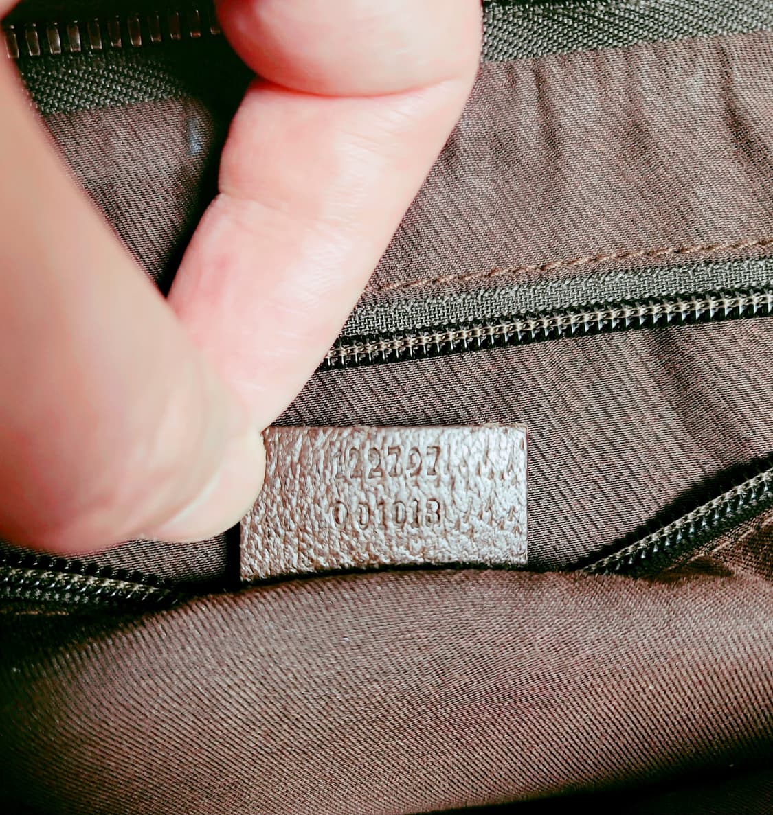 [정품]구찌 GG 수프림 크로스백 상품이미지10