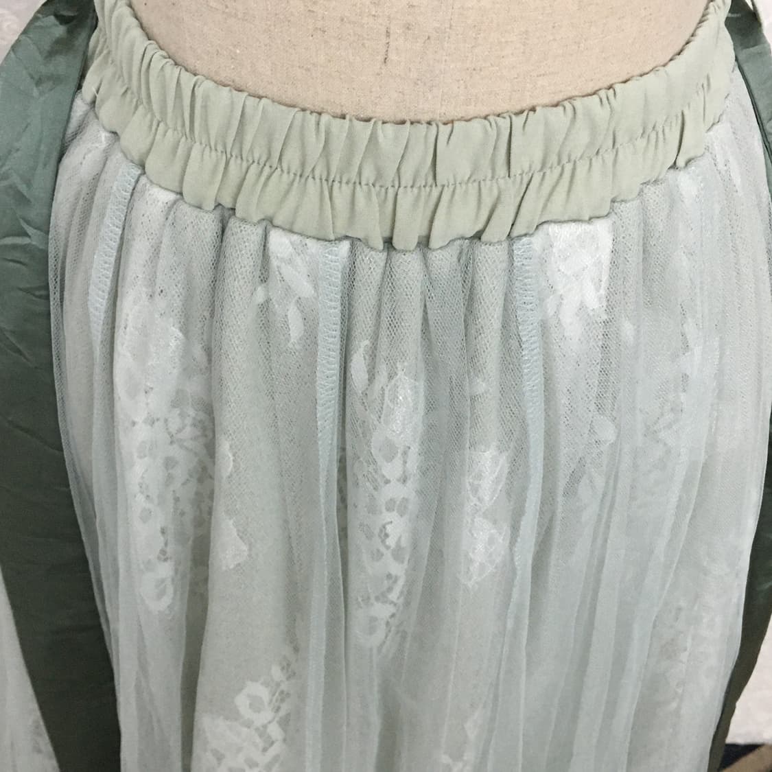 엑시즈팜 포에티크 레이스 치마 상품이미지3