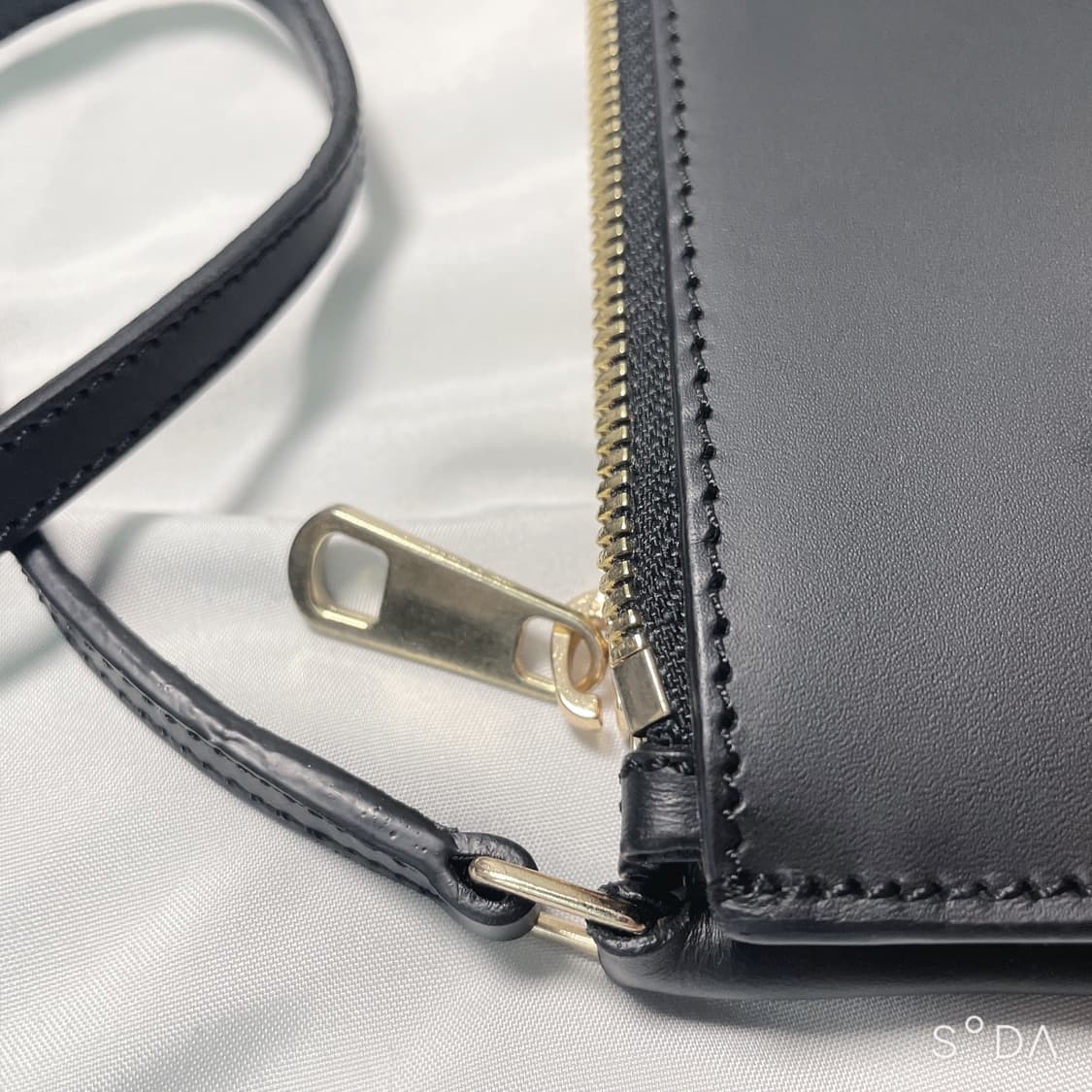 A.P.C 아페쎄 가죽 크로스백 블랙 상품이미지4