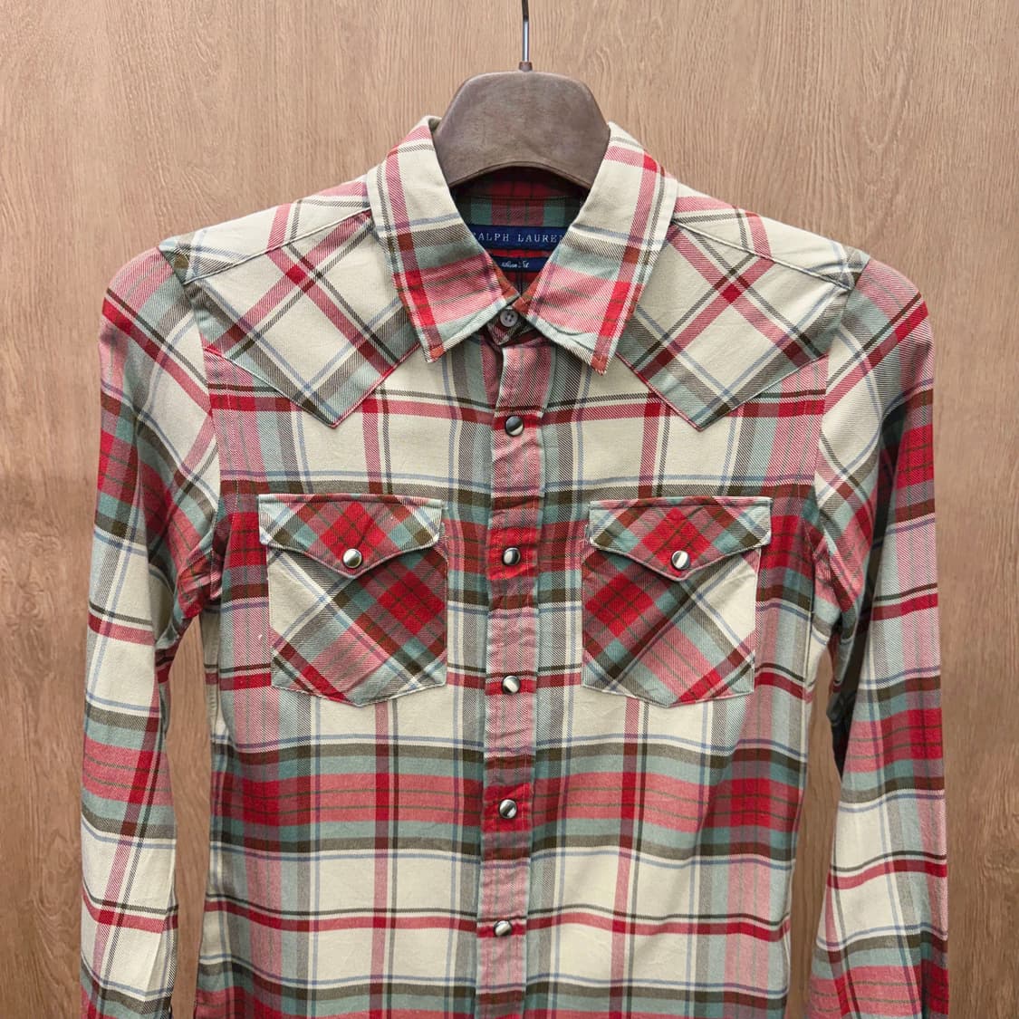 랄프로렌 코튼 셔츠 체크 패턴 웨스턴 스냅 버튼 디테일 레드 아이보리 상품이미지4