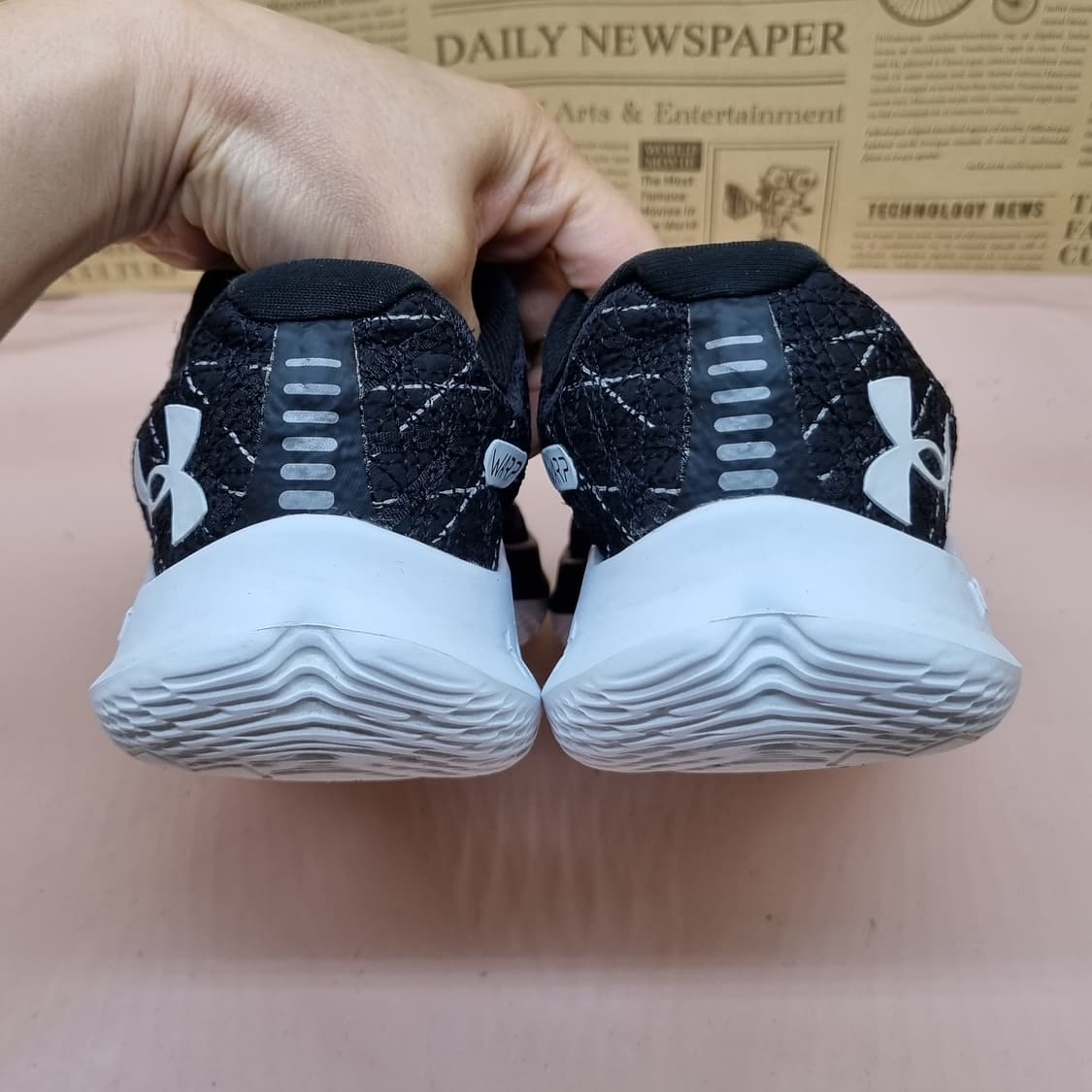 언더아머 플로우 벨로시티 운동화245  상품이미지4