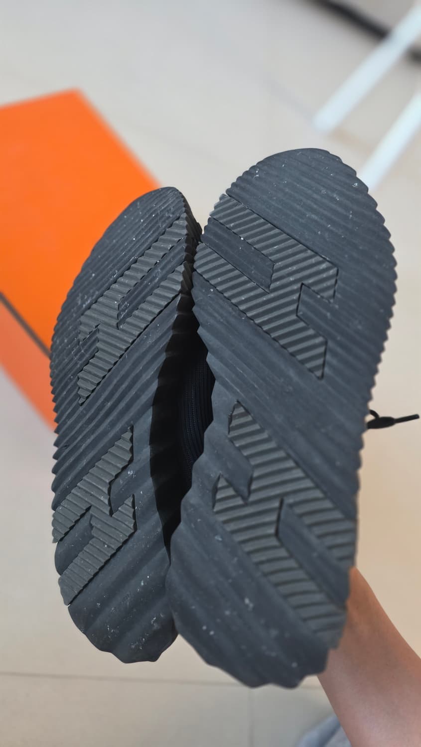 에르메스 바운싱 블랙 43사이즈 판매합니다. 상품이미지4