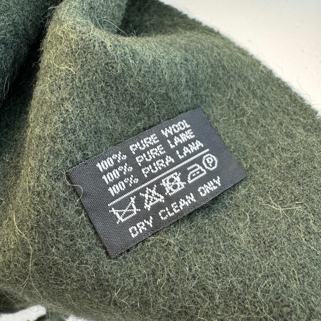 입생로랑 머플러 상품이미지5