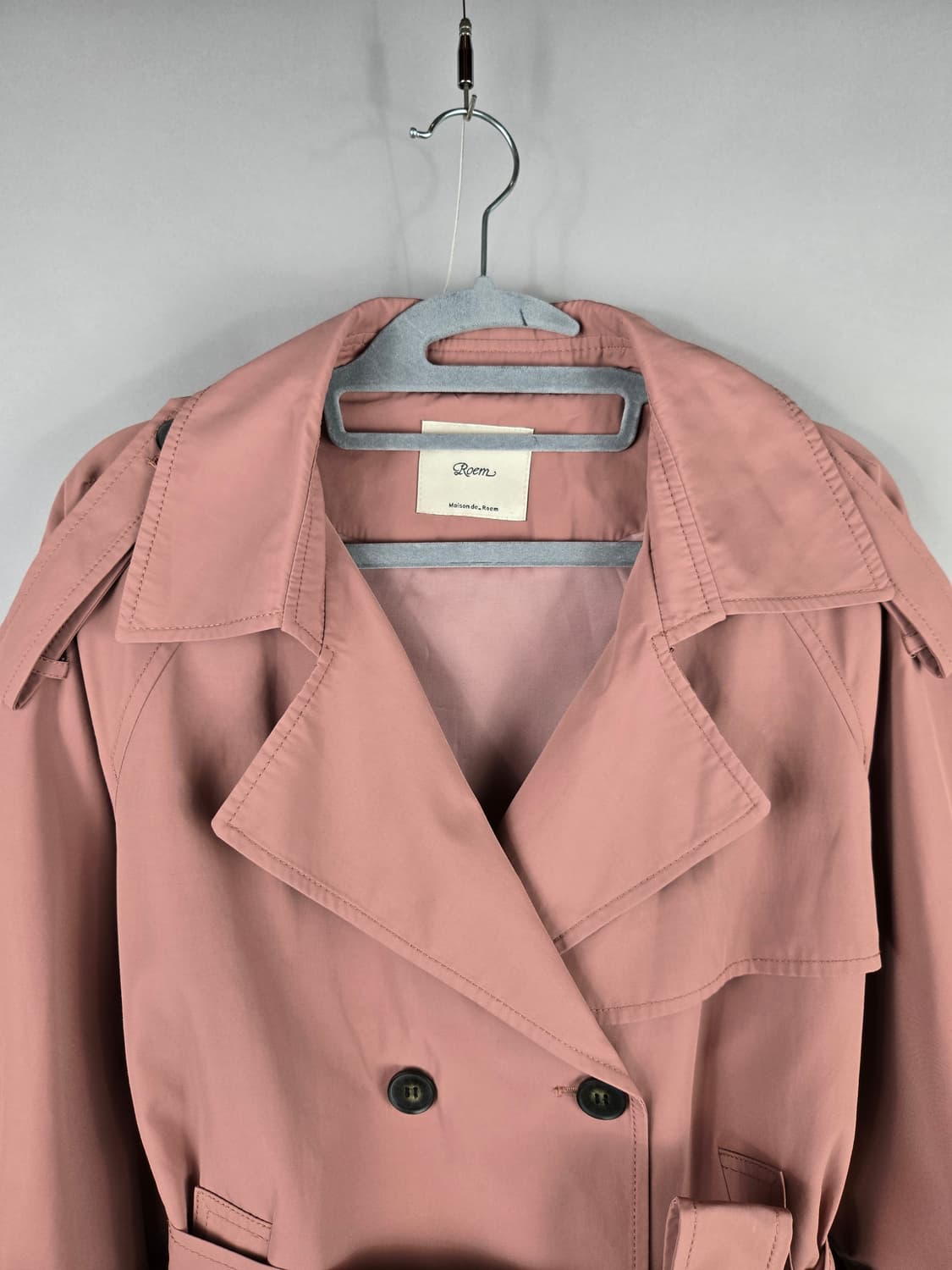[무료배송]로엠 85-95-160 여성 루즈핏 숏 트렌치코트 핑크 상품이미지2